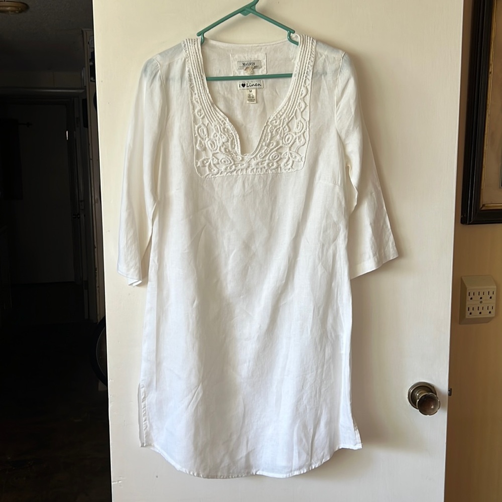 Malvin White Linen Coverup - M